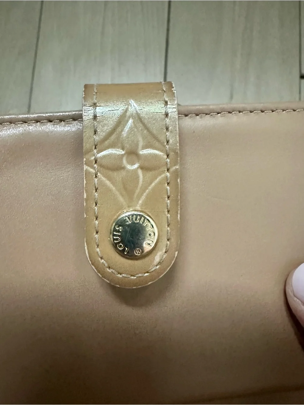 Louis Vuitton Tan Patent Vernis French Wallet